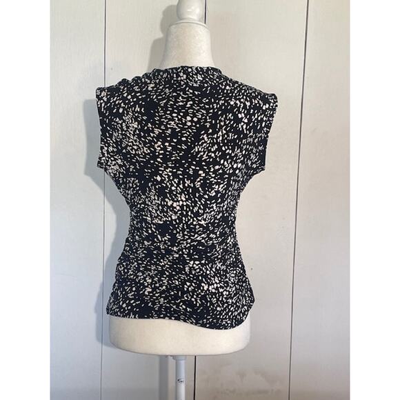 Vince Camuto Size Small Sleeveless Blouse Rouched‎ Sides Black w/ White - Picture 3 of 5